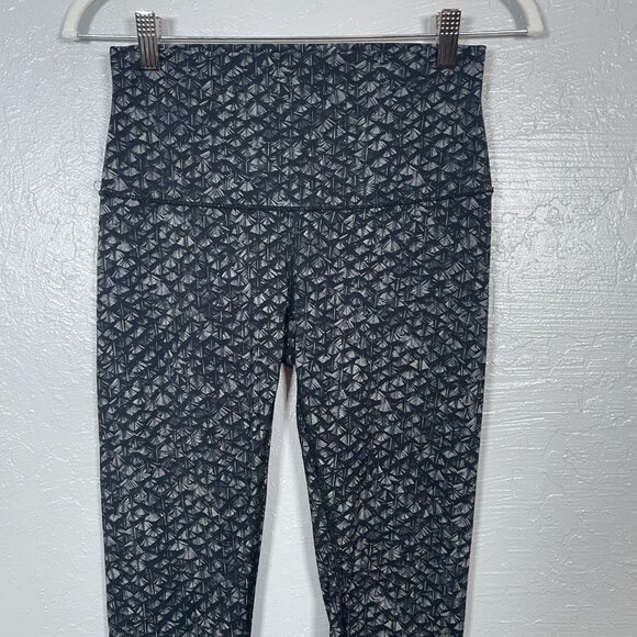 Lululemon Women 8 Black Gray Iridescent Multi Wunder Under Pant Nulux Athleisure - Picture 3 of 8